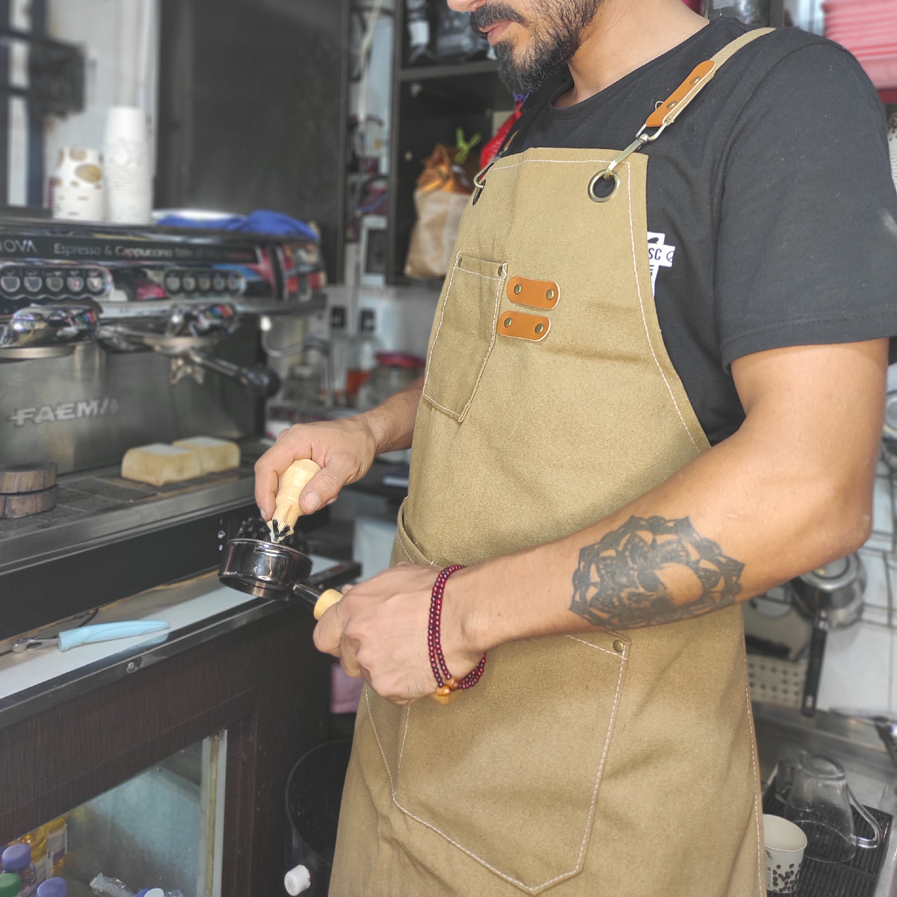 اپرون (پیشبند)باریستا