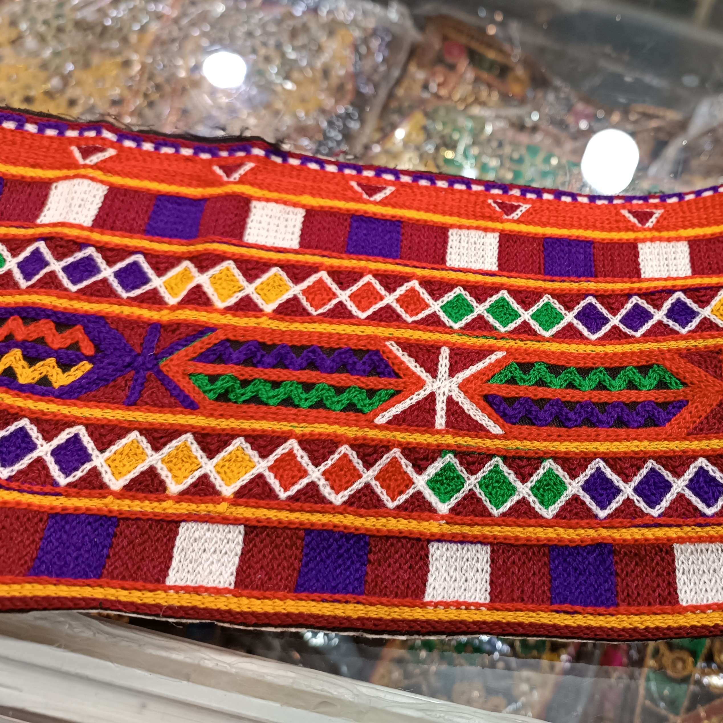 نوار سنتی حاشیه سوندوزی 