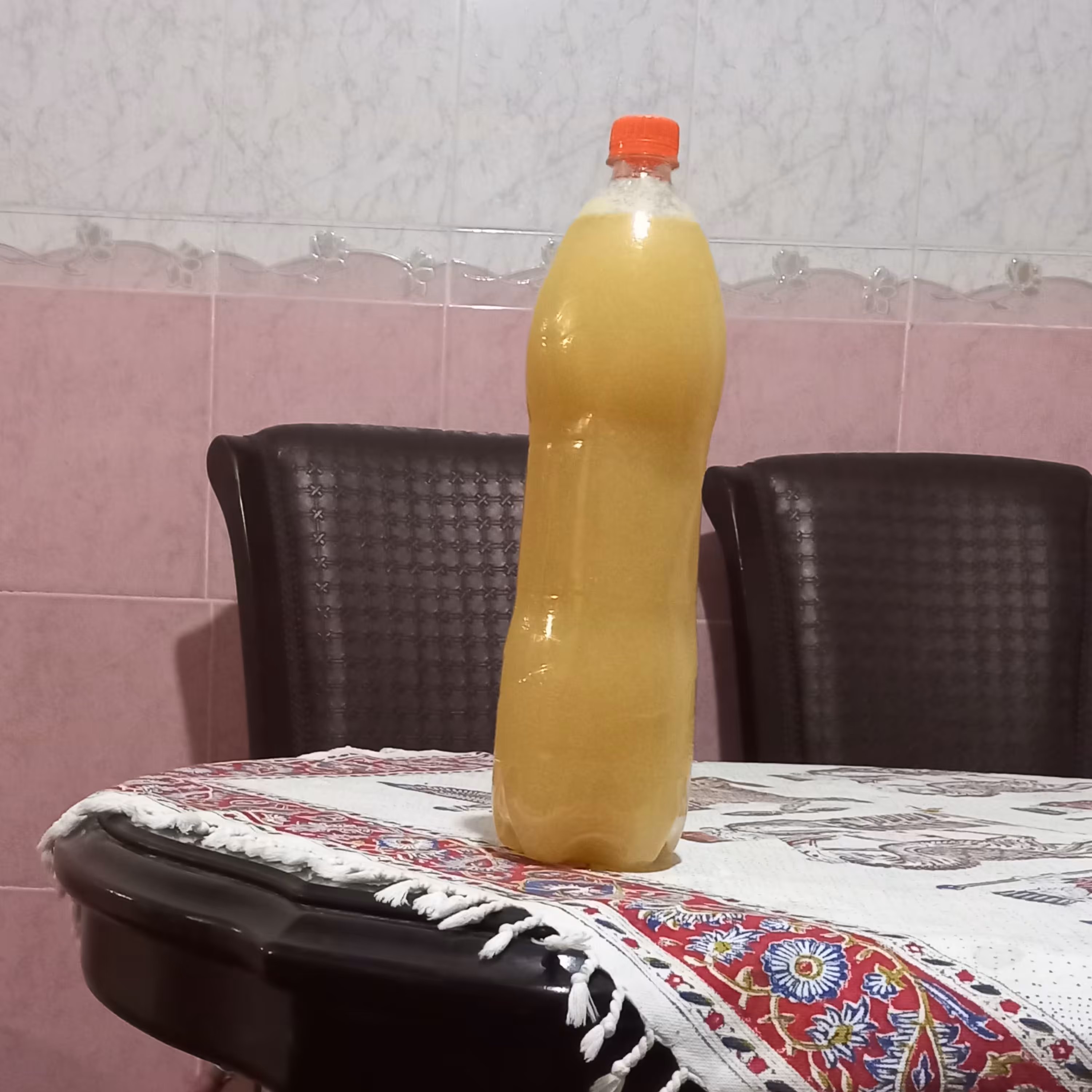 آبلیموی دست گرفته 1.5 لیتری 