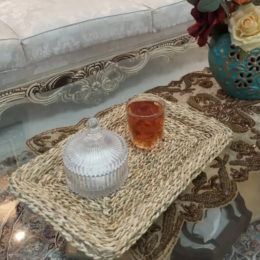 سینی حصیری سینی چای سینی پذیرایی شیک وزیبا کار با چسب حرارتی بسیار محکم وزیبا کار دست هنر دست هنرمند ماه حص