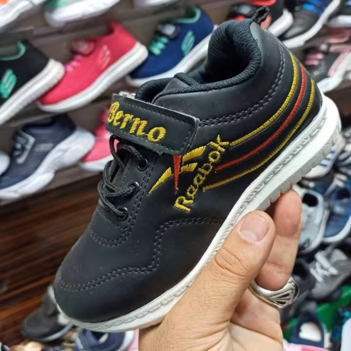 کتونی بچگانه مدل ریبوک سه رنگ جذاب سایز بندی 31 تا 35