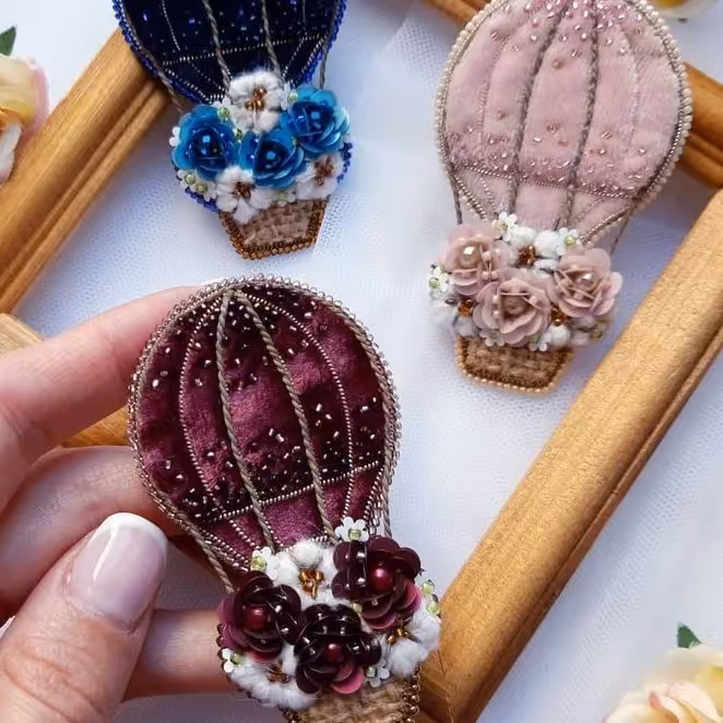 گلسینه جواهردوزی بالن زنانه