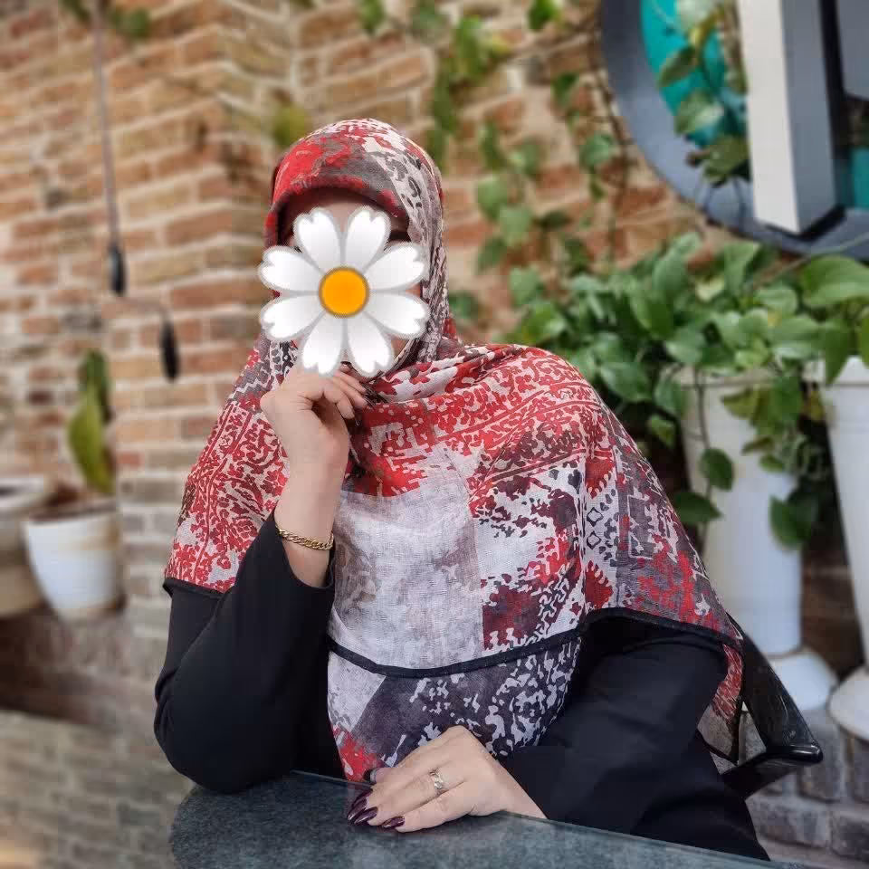 روسری قواره بزرگ سوپر نخ طرح جدید قرمز 