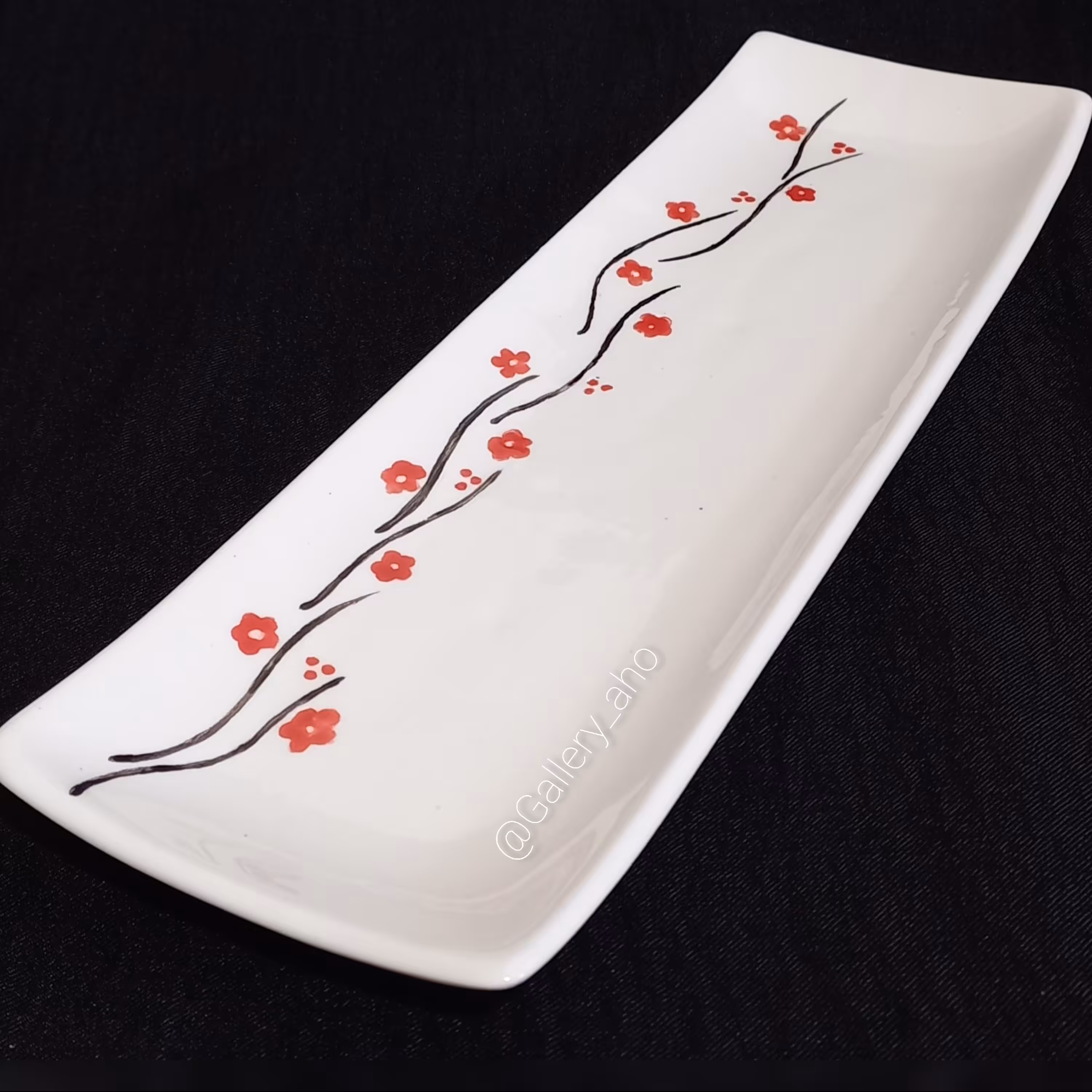 رولت خوری 35 سانتی  جنس سرامیک نام طرح شکوفه  بسیار شیک