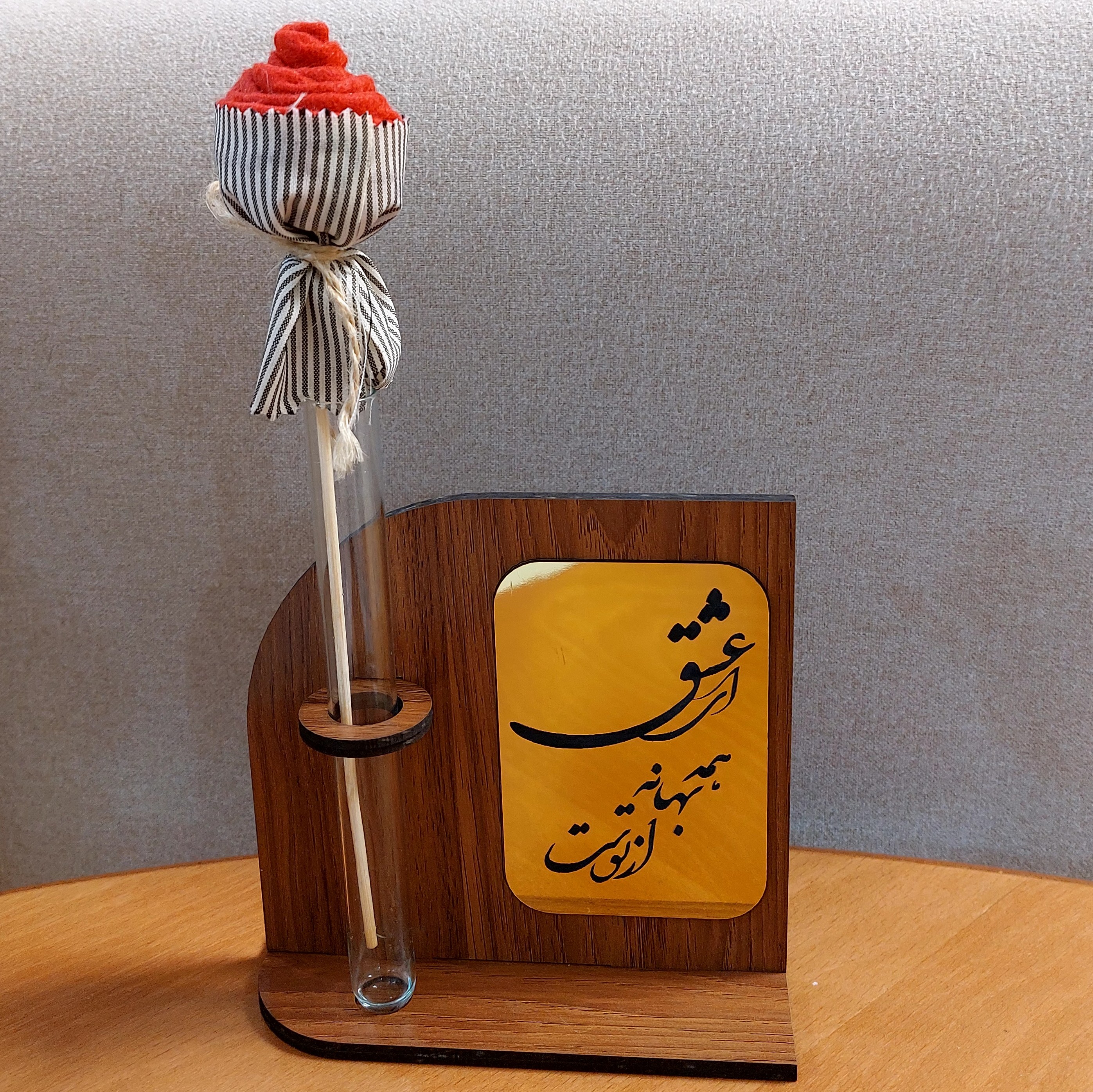 استند گل چوبی 