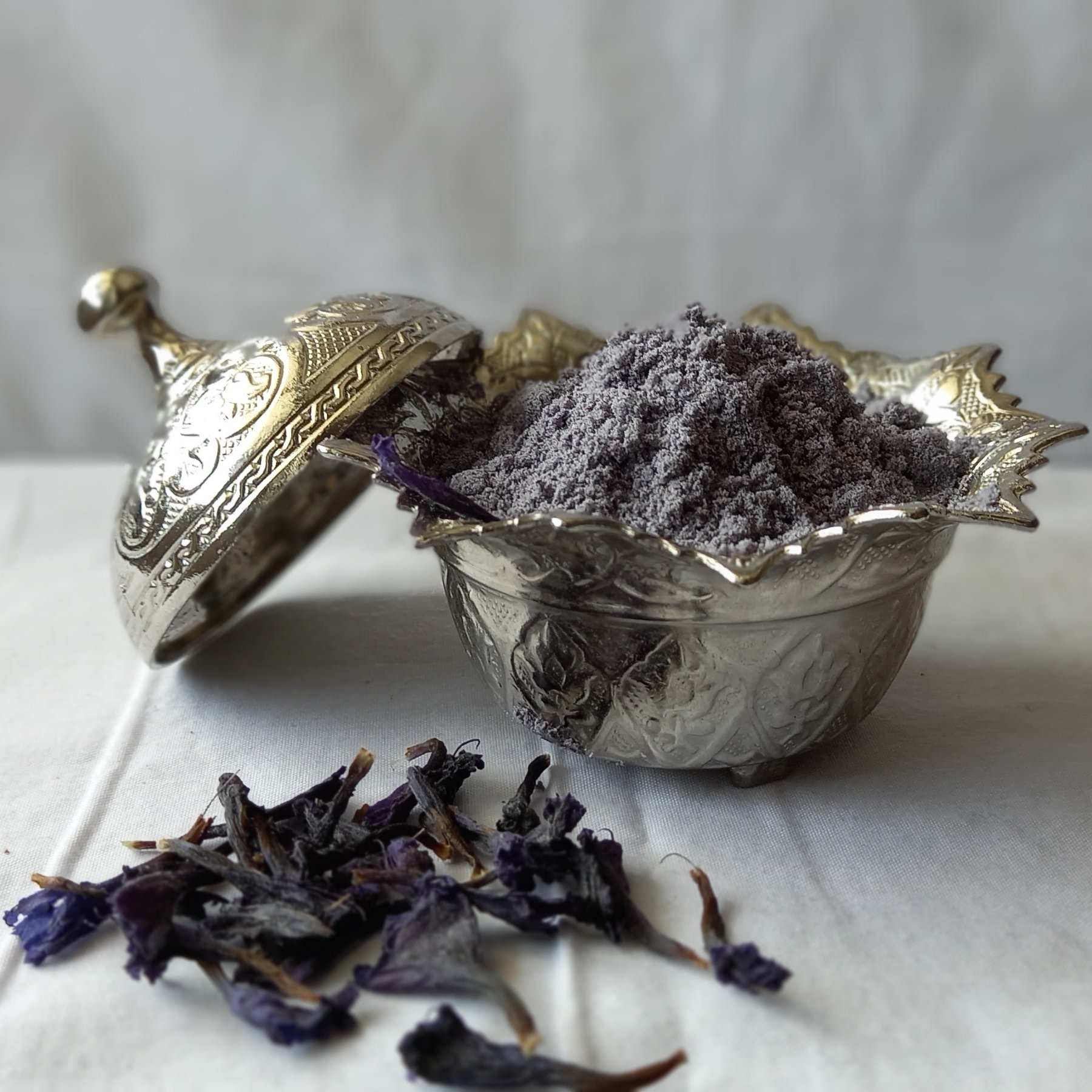 قوتو گل گاو زبان