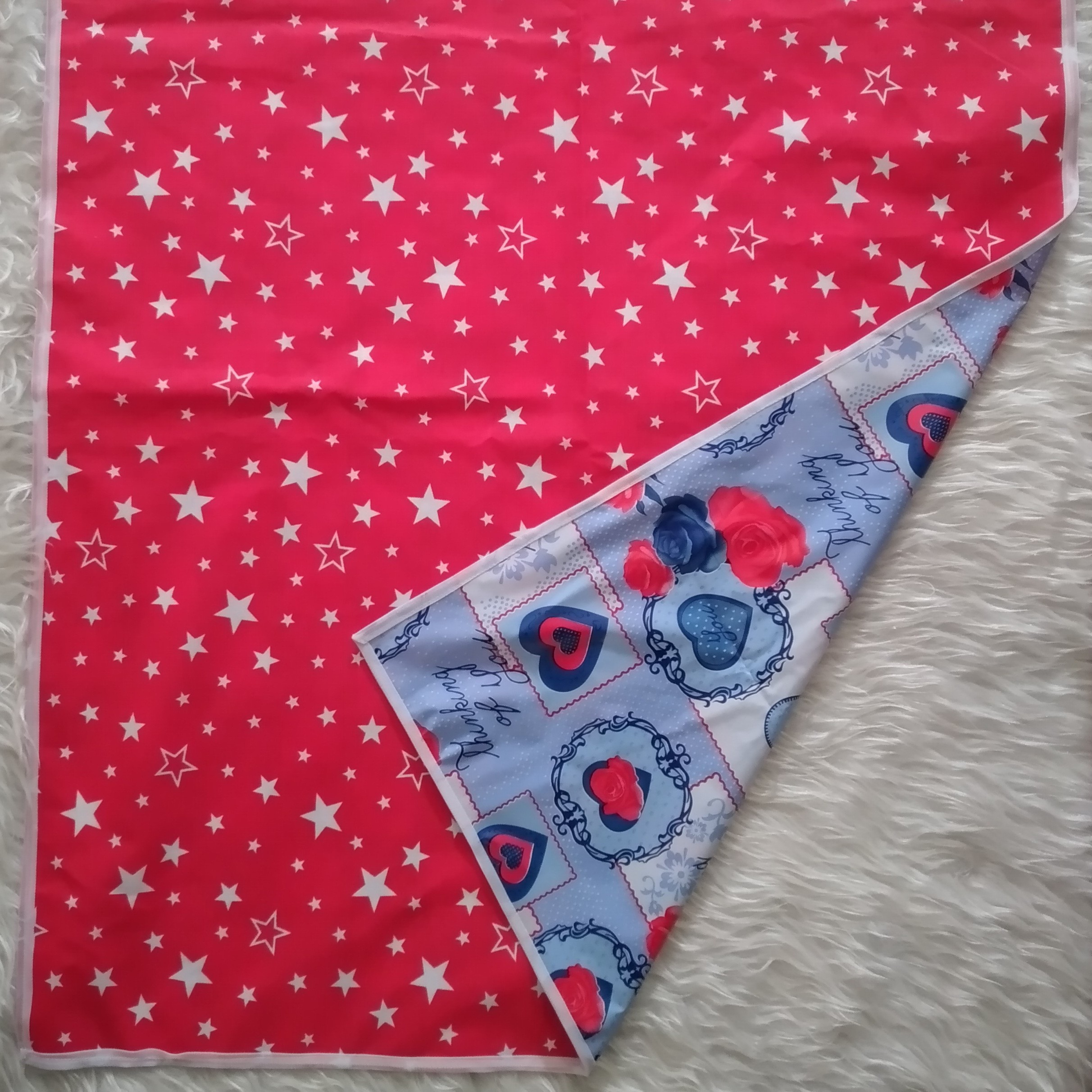 سفره برای پاک کردن سبزی و آبپاشی نان خشک