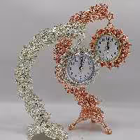 ساعت رومیزی در دو رنگ نقره ای و مسی