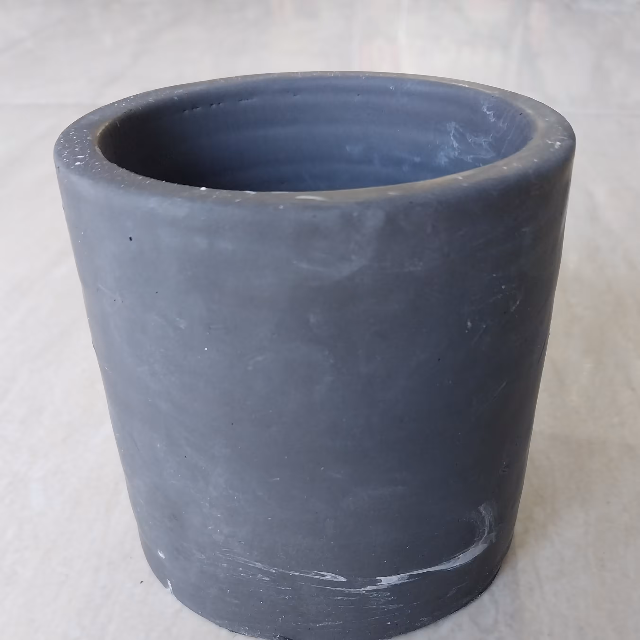 گلدان بتنی استوانه 10 در 10