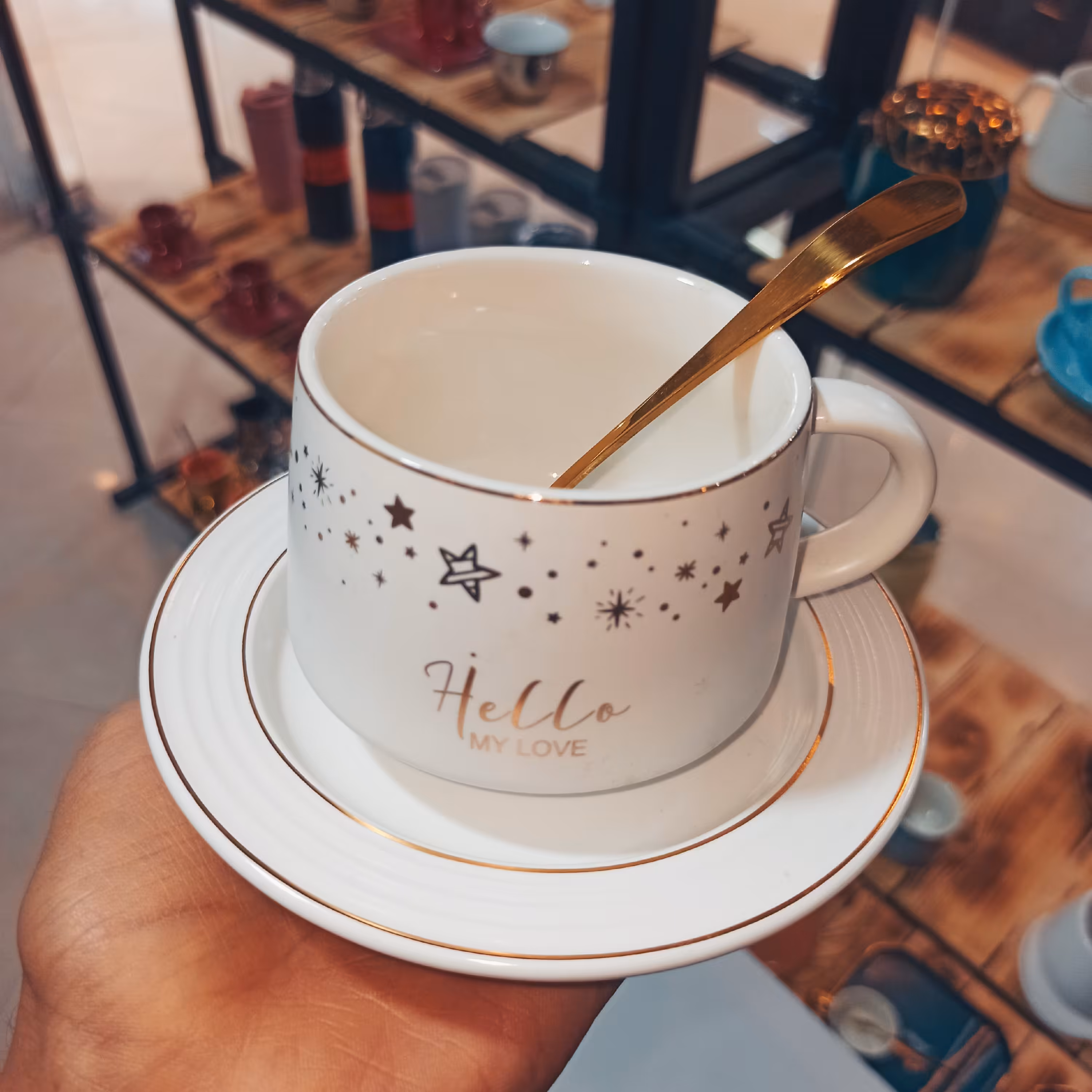 ماگ و سینی و قاشق طلایی طرح ستاره