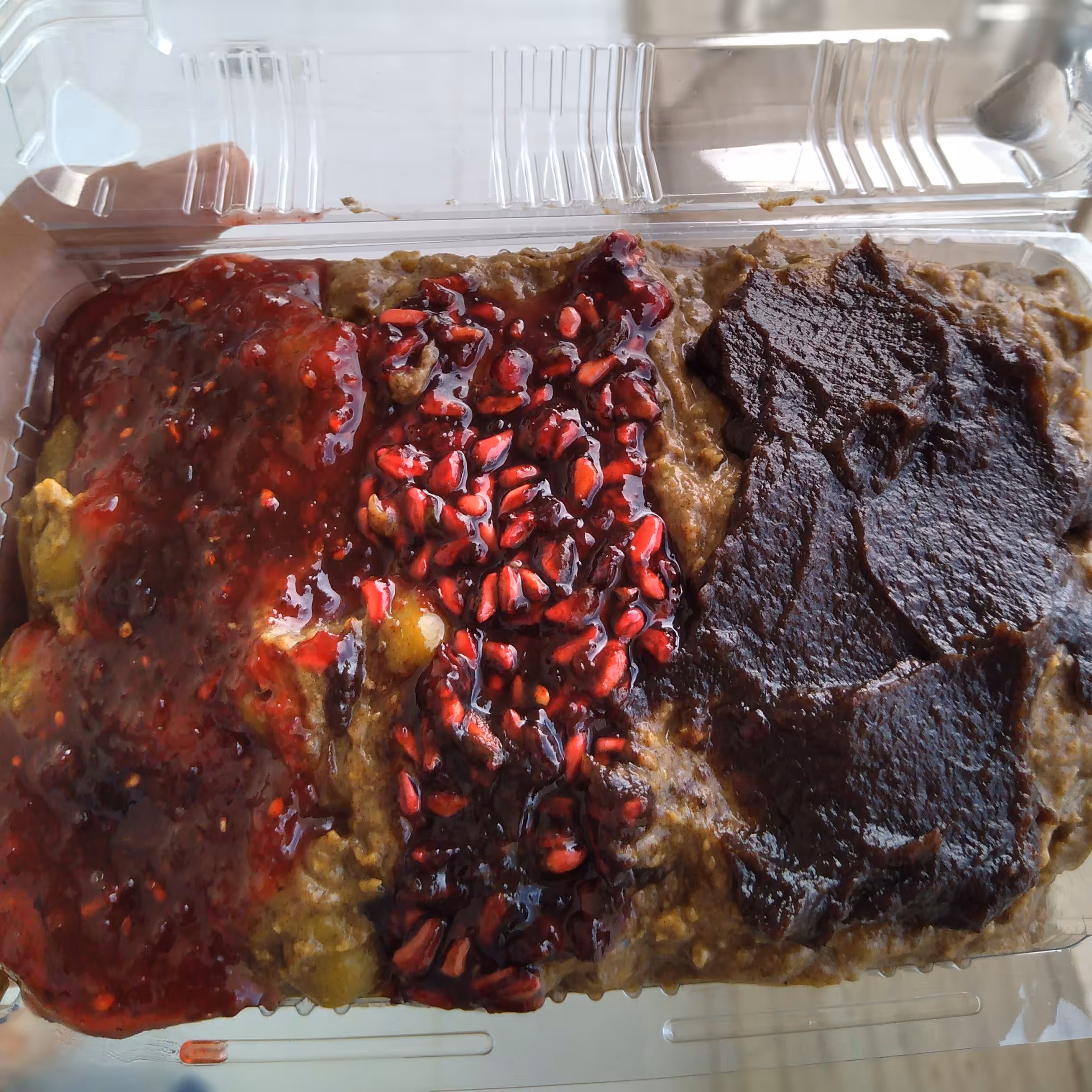 زیتون پرورده(یک کیلو گرم) 