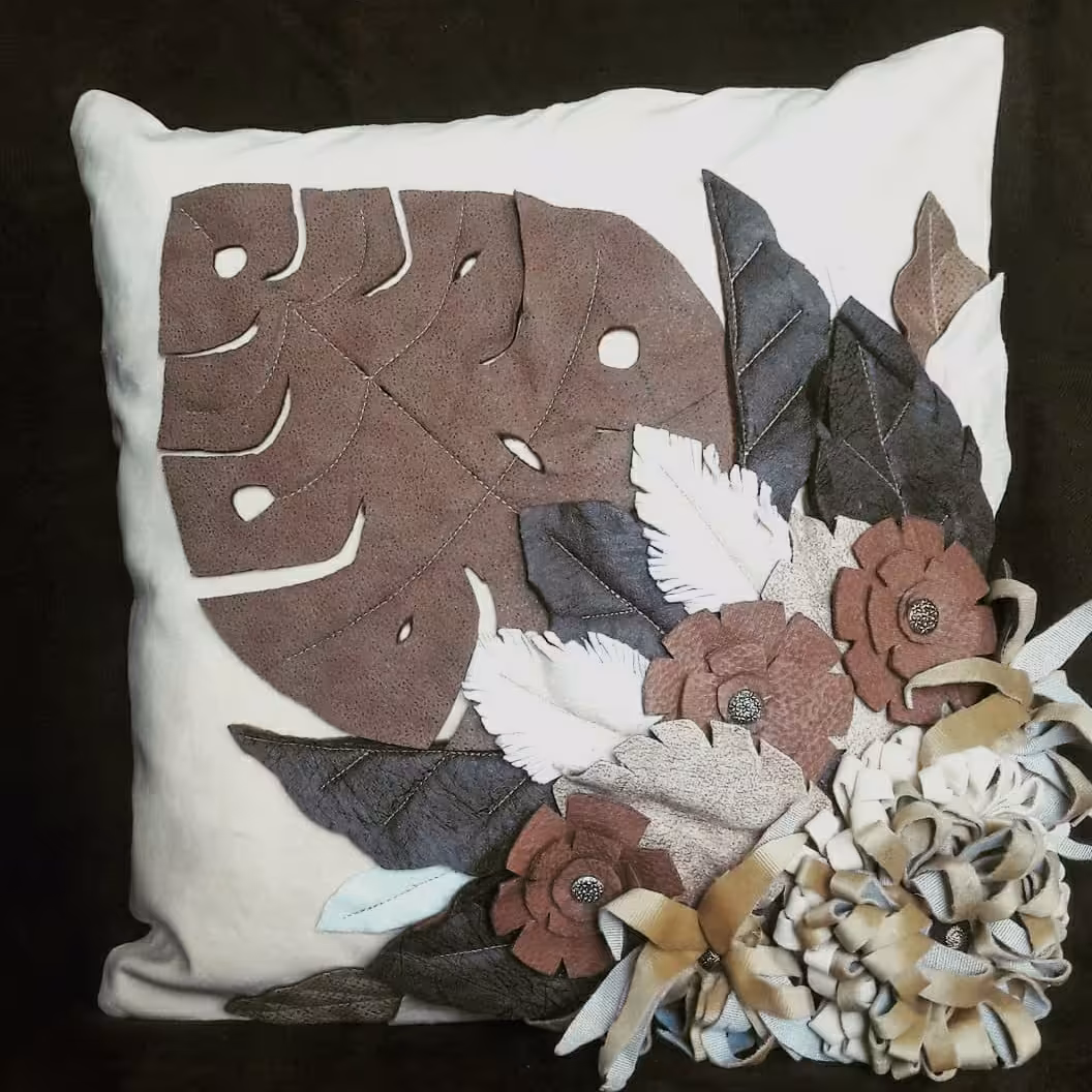 رویه کوسن مبل تکه دوزی  دکوراتیو برجسته کار دست جنس رو مبلی ضخیم  سایز 40 در 40