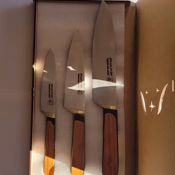 چاقو  با جعبه کادویی