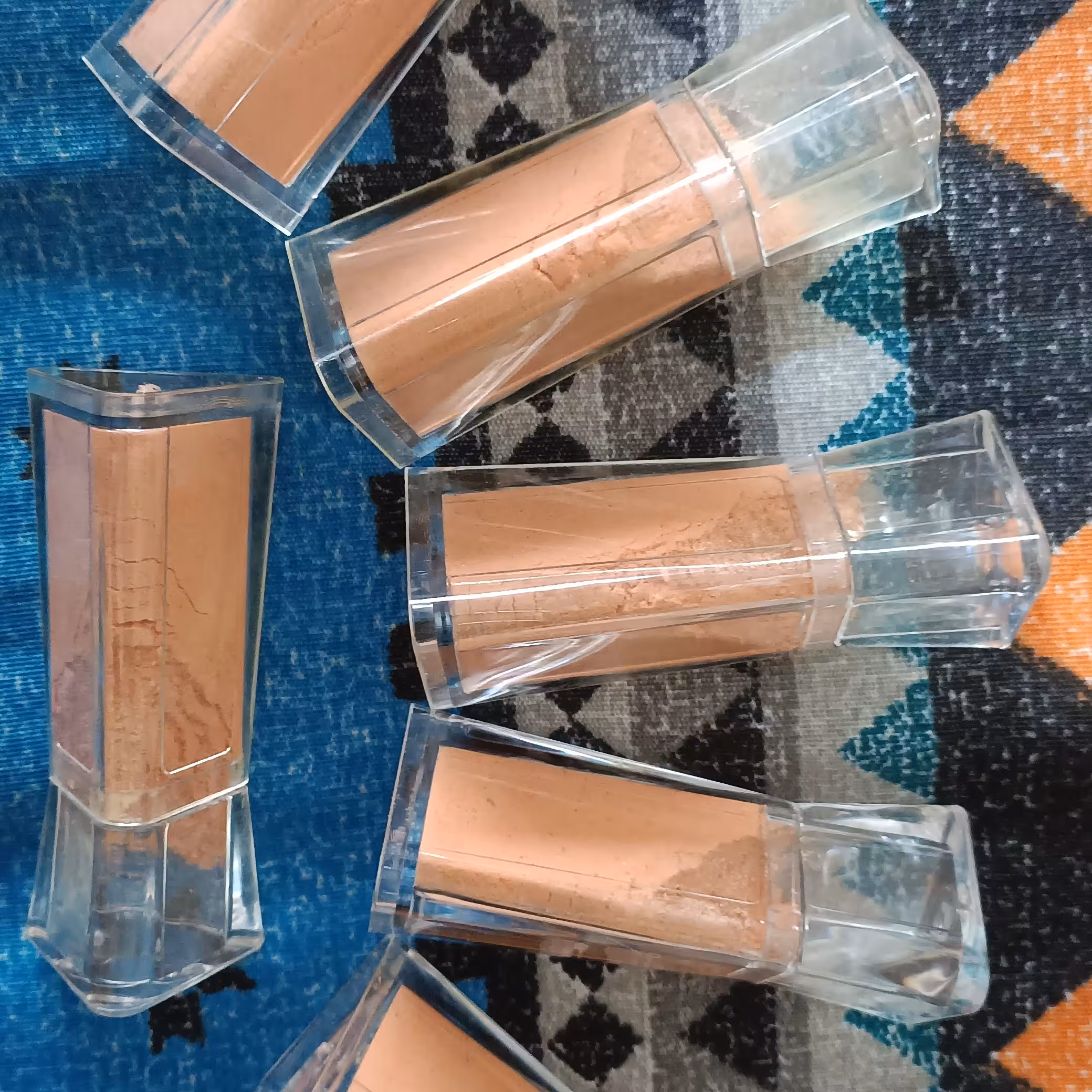 ظرف شکلاتی پودرساقه زعفران