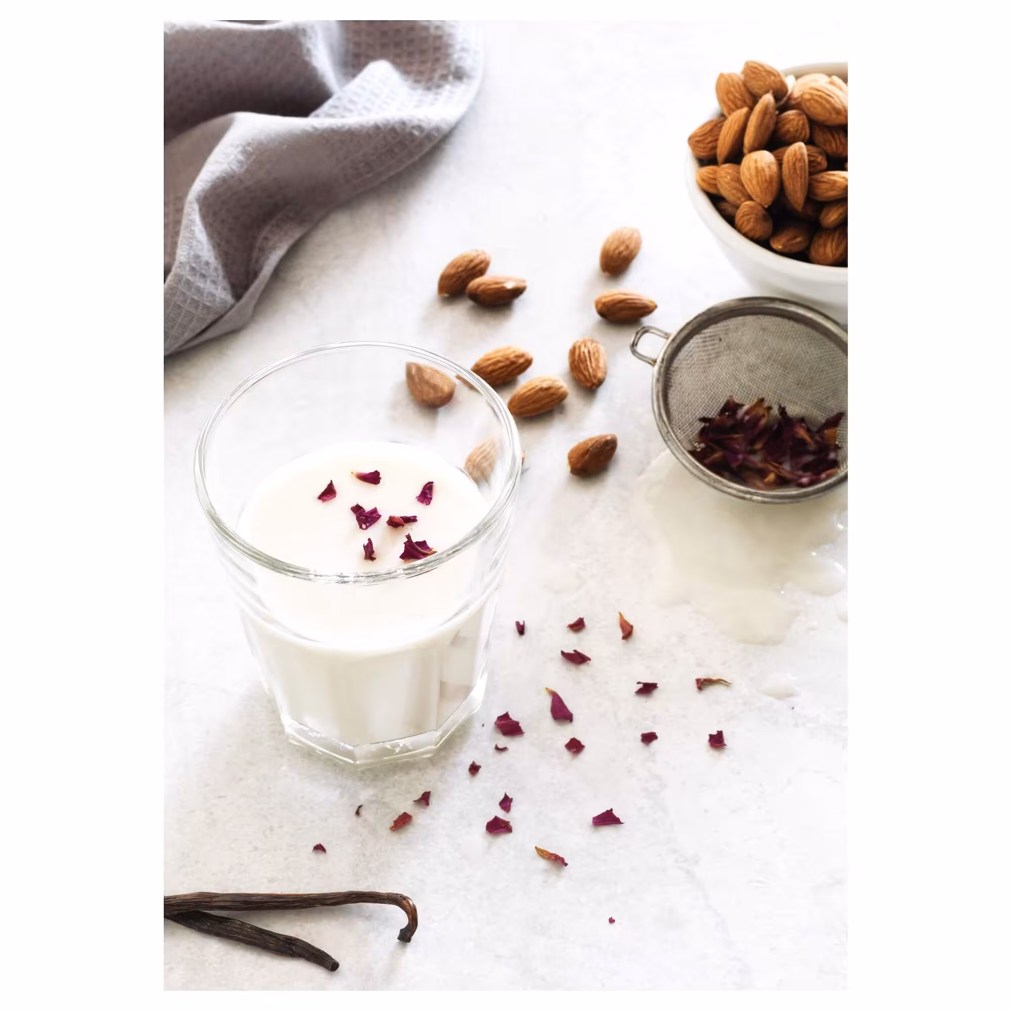 نیم لیوان ایکیا مدل Pokal