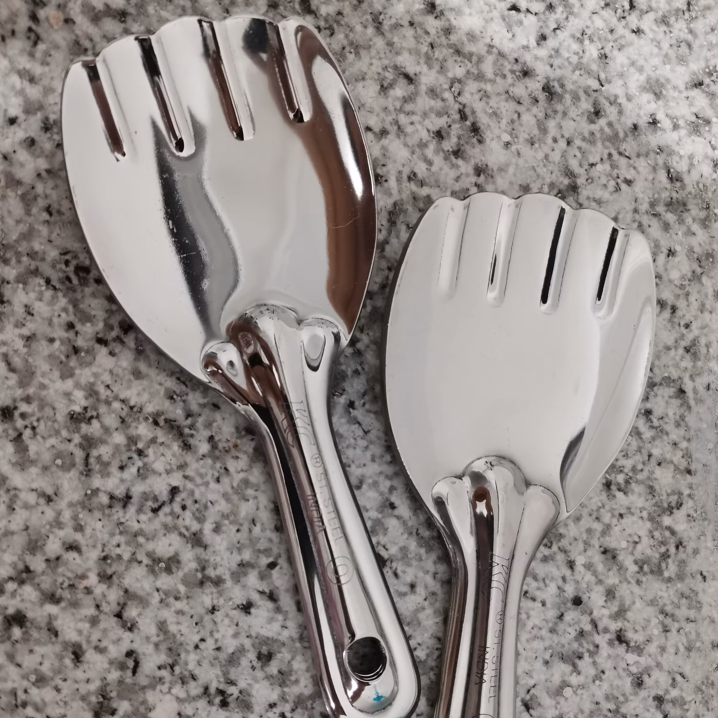 کفگیر  پنجه ای استیل هندی برای ژله والویه ودسرو... 