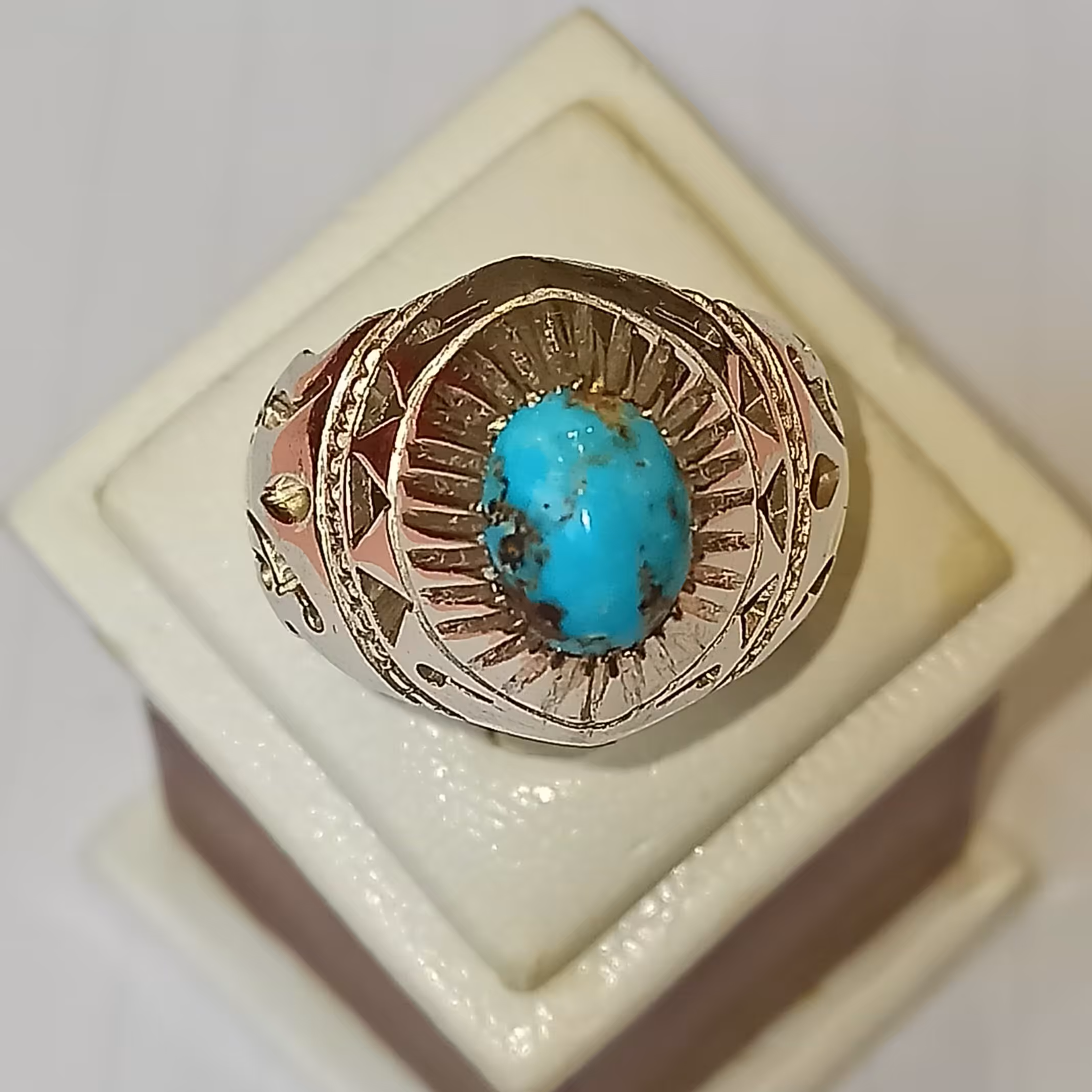 انگشتر فیروزه خاص