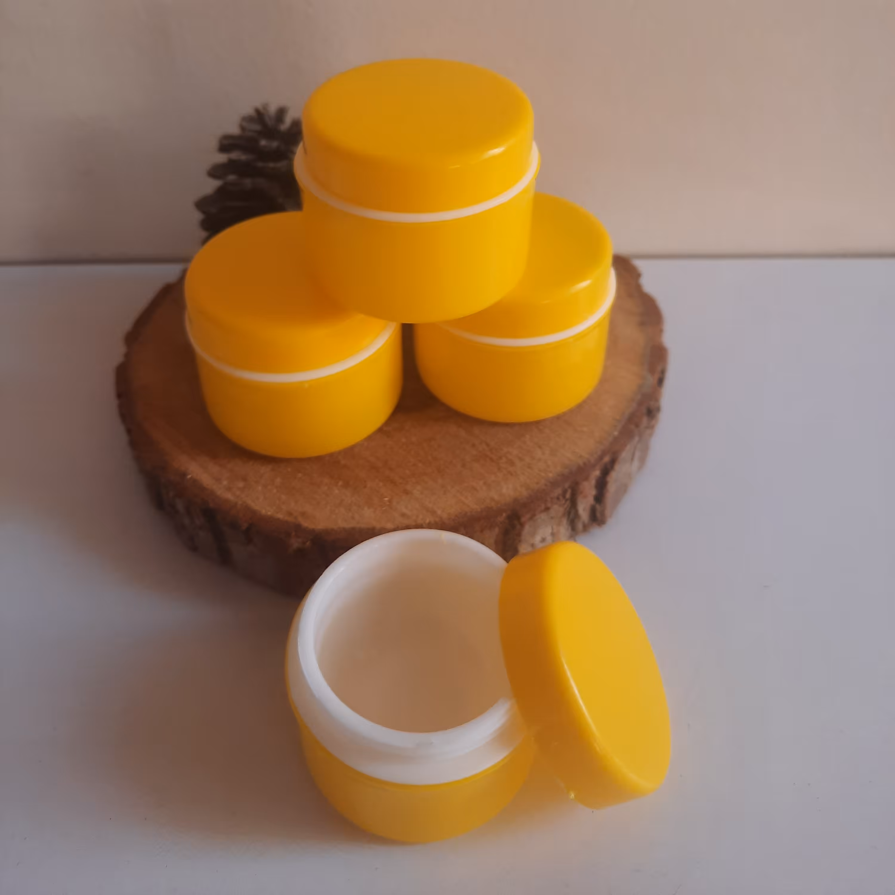 قوطی کرم  25 گرمی دوجداره