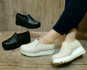 کفش اسپرت لژدار