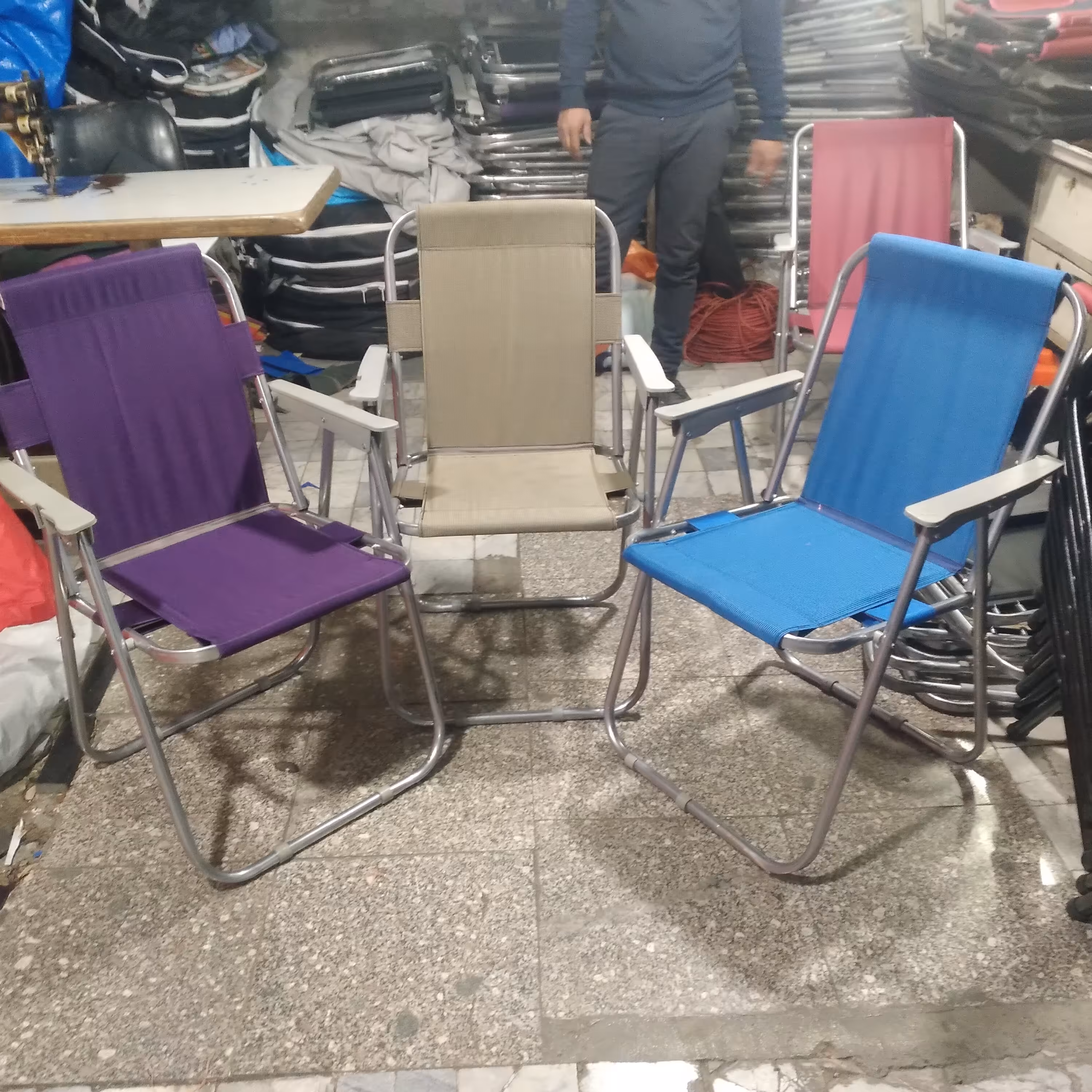 صندلی تاشو 7 فنره جنس پارچه برزنت فوم دار (پس کرایه)