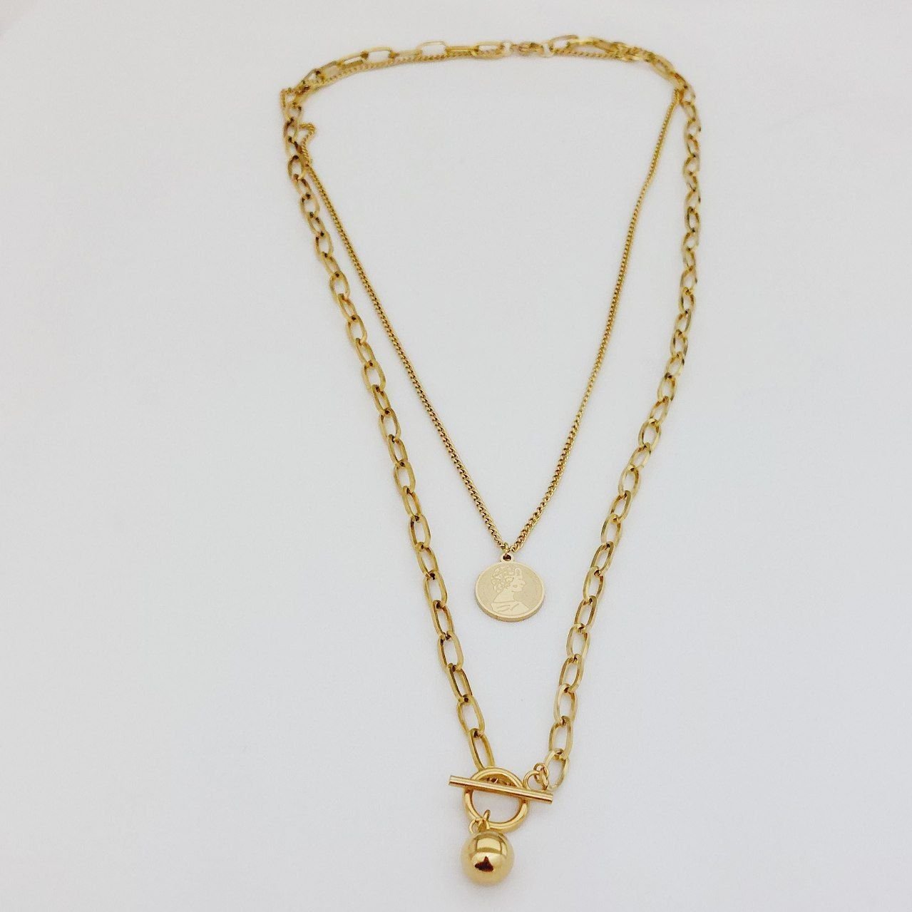 گردنبند دو لاین الیزابت کد9582 طرح طلا. استاینلس استیل. طول 60 سانتیمتر. آبکاری طلا. رنگ ثابت. ضدحساسیت