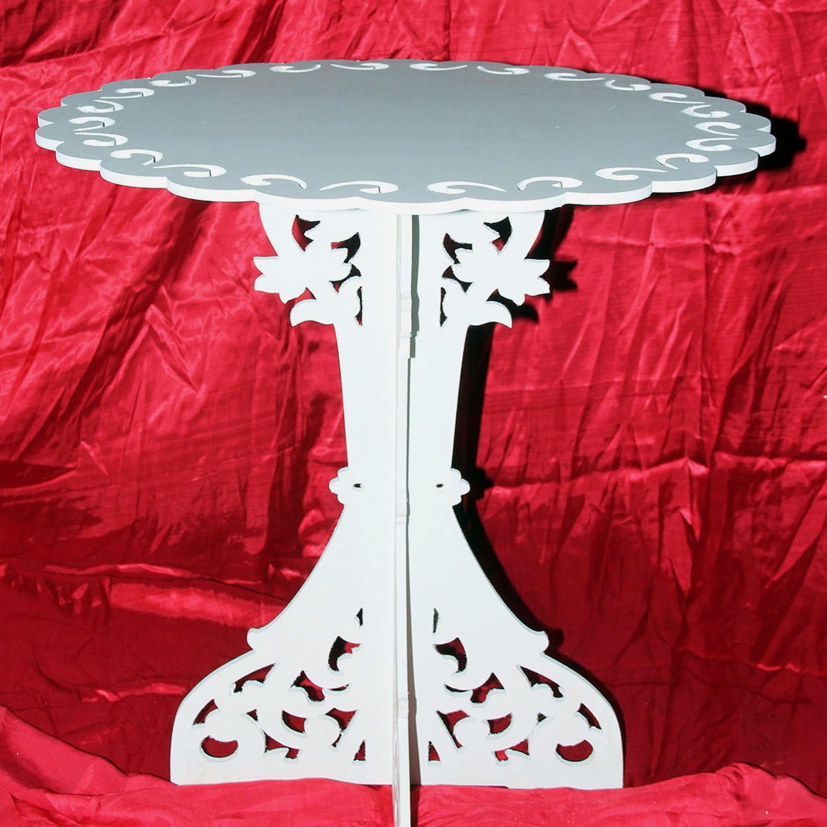 میز خاطره فومیزه ضد آب ابعاد 60 در 60 رنگ سفید طرح دلخواه