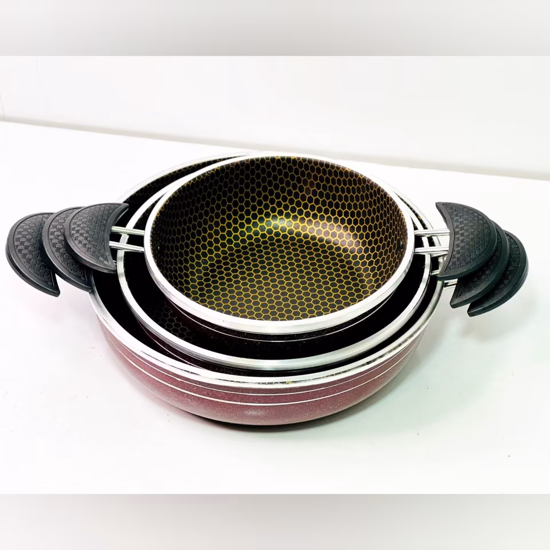 سرویس ماهیتابه 3 تایی گرانیتی در بدار