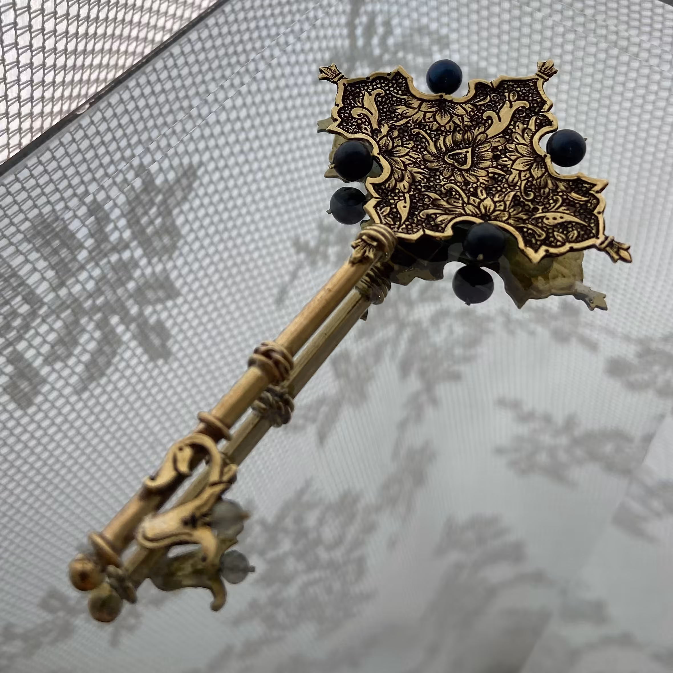 تابلو کلید برنجی قلمزنی دستساز 5