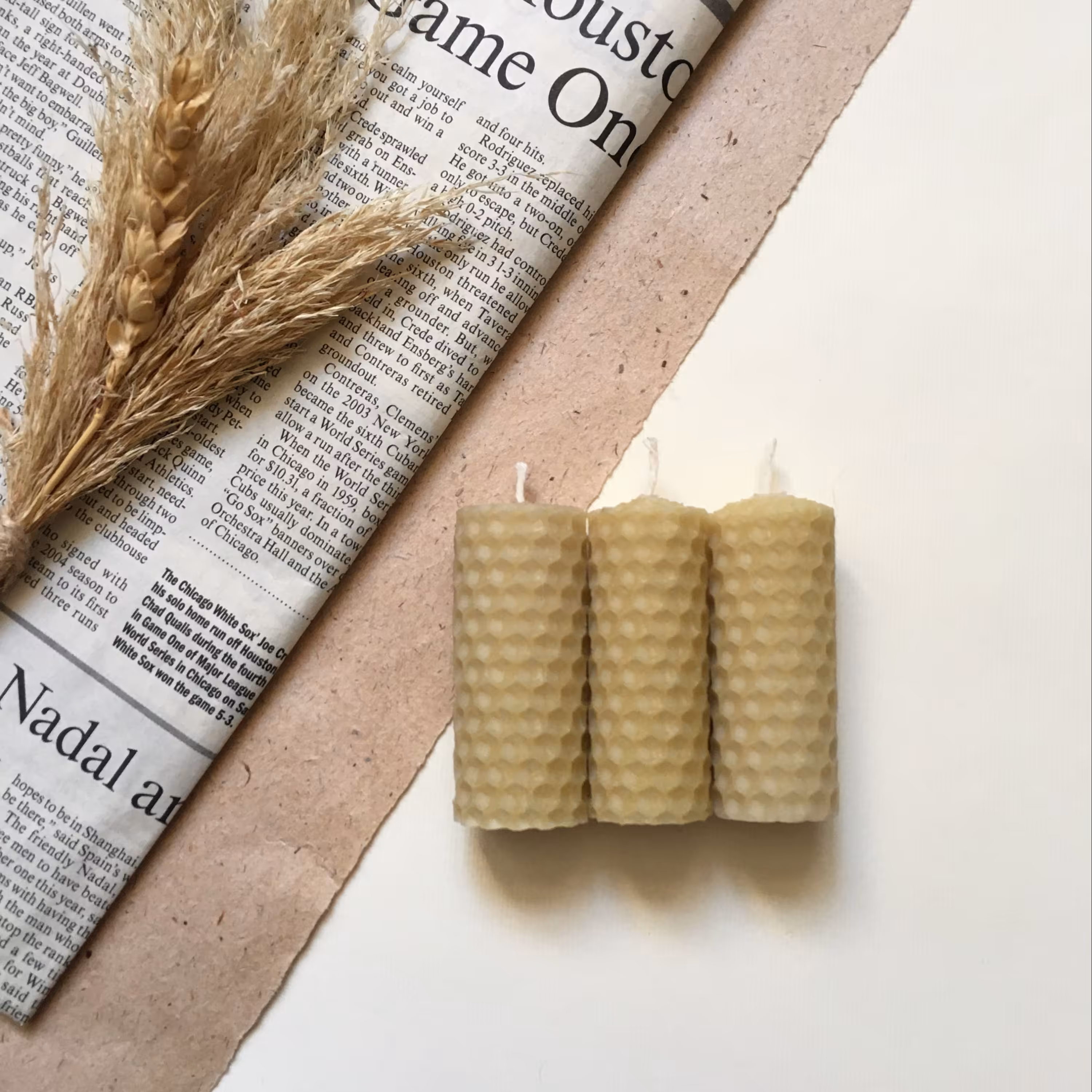 شمع موم عسل طبیعی رنگ زرد کم رنگ بسته 3عددی