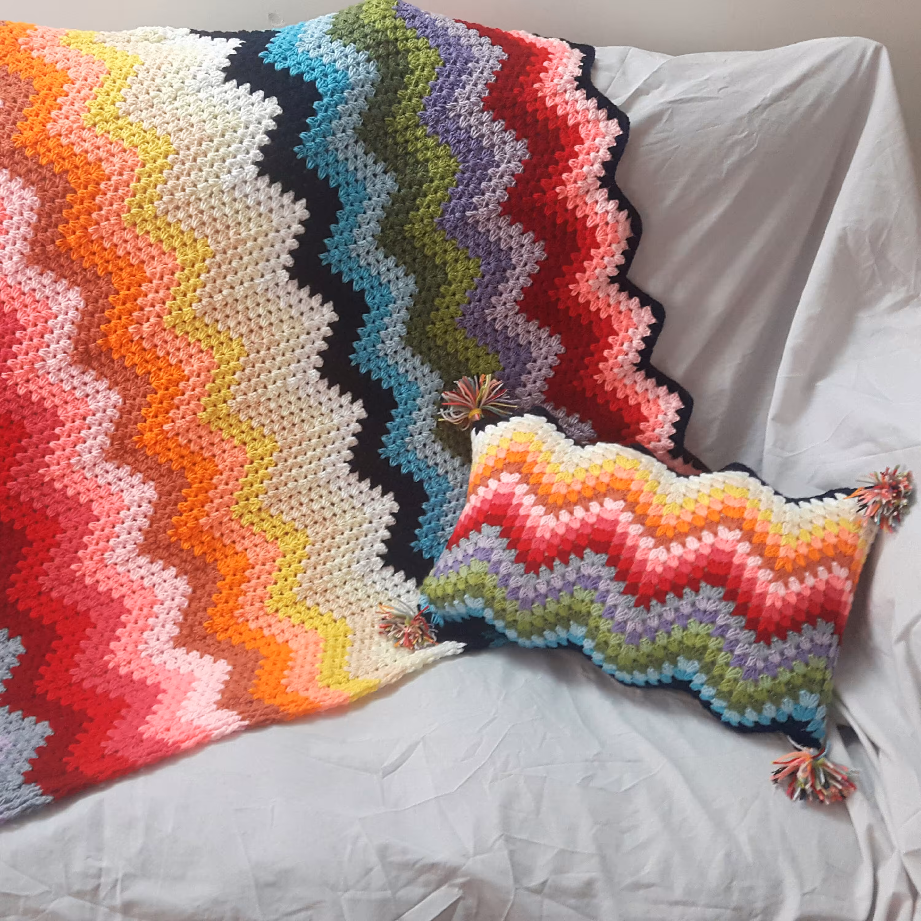 پتو بافتنی به همرا بالشت (دست بافت)نوزادی 2 