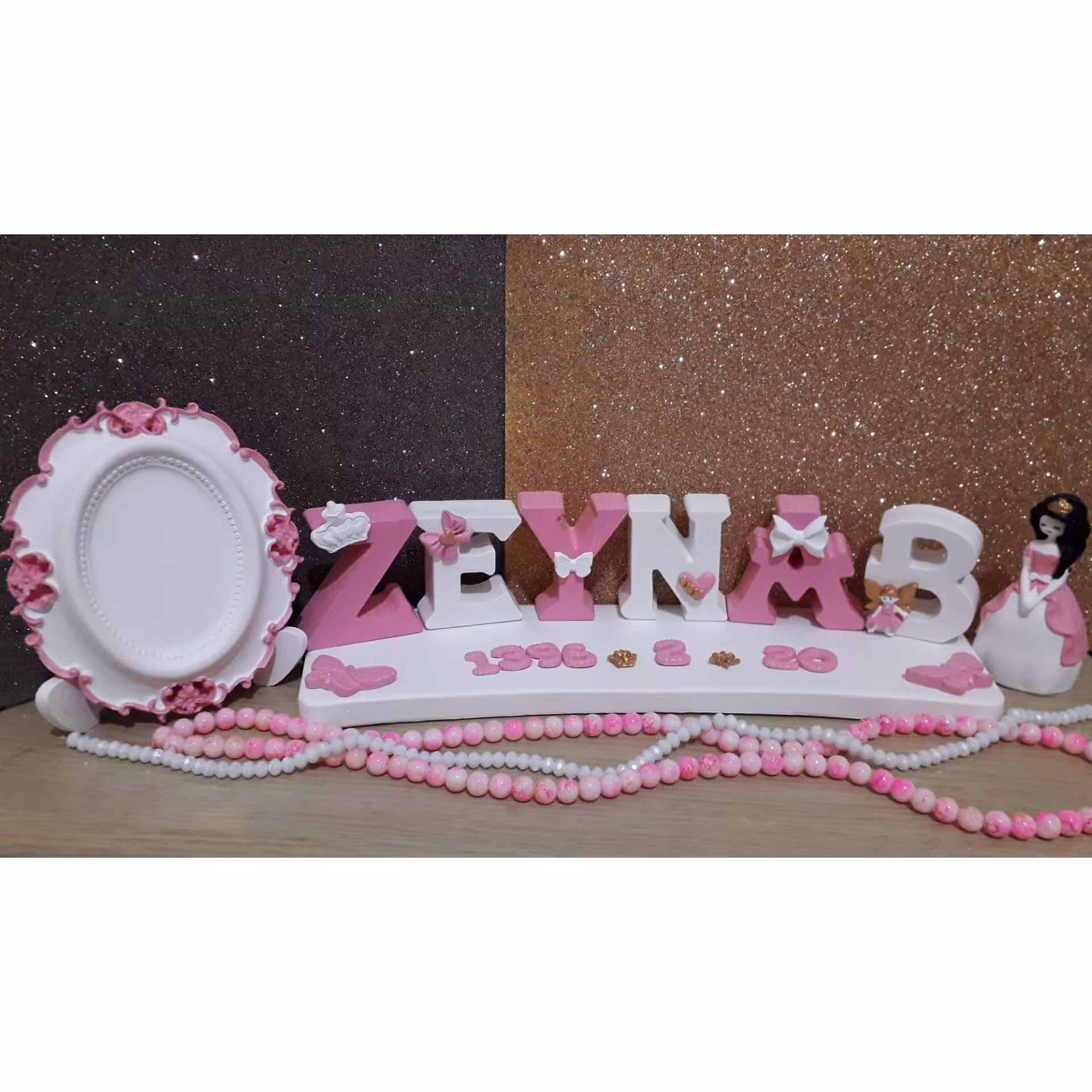 استند اسم زینب