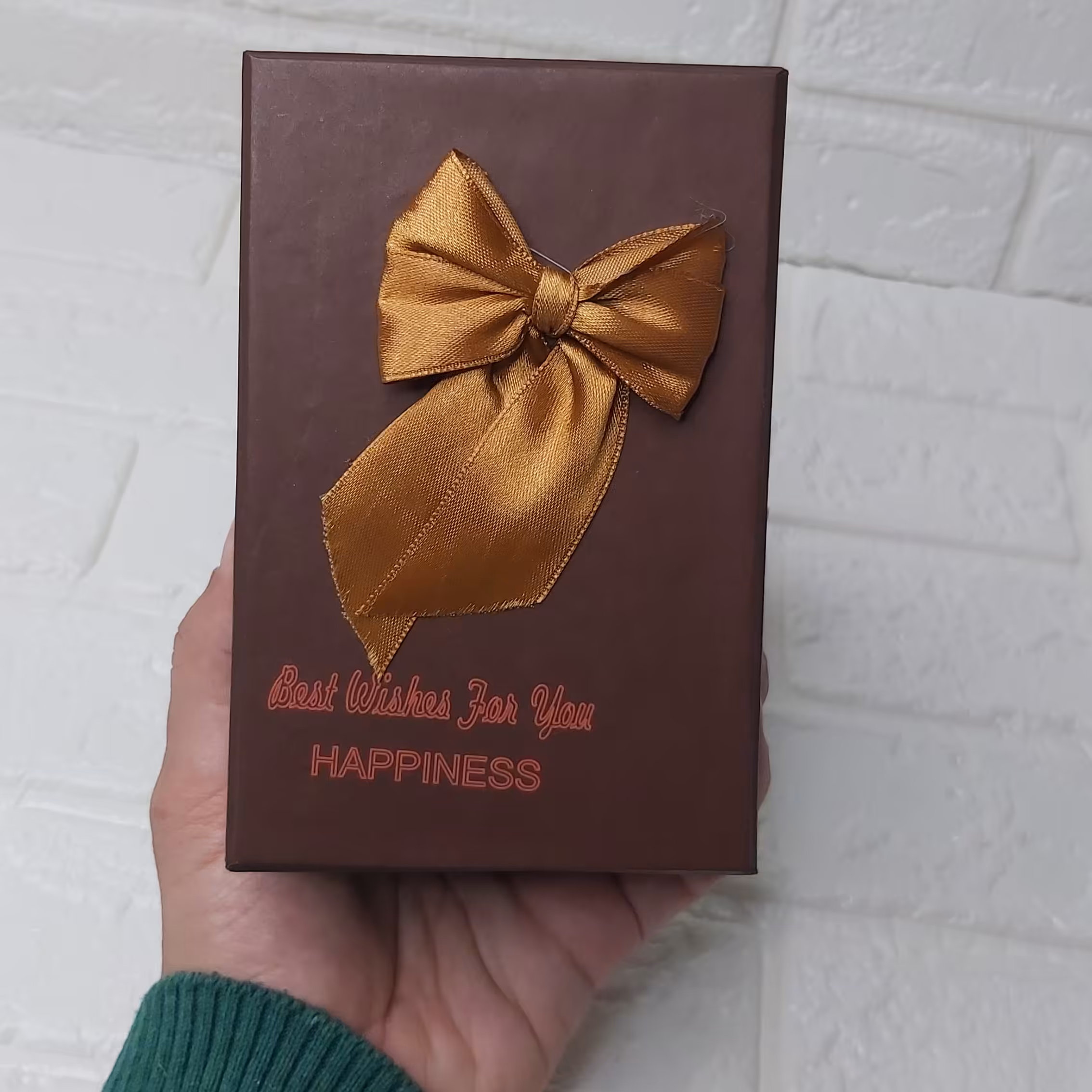 باکس گیفت خالی مستطیلی قهوه ی کادوی هزینه ارسال در محل با مشتری میباشد