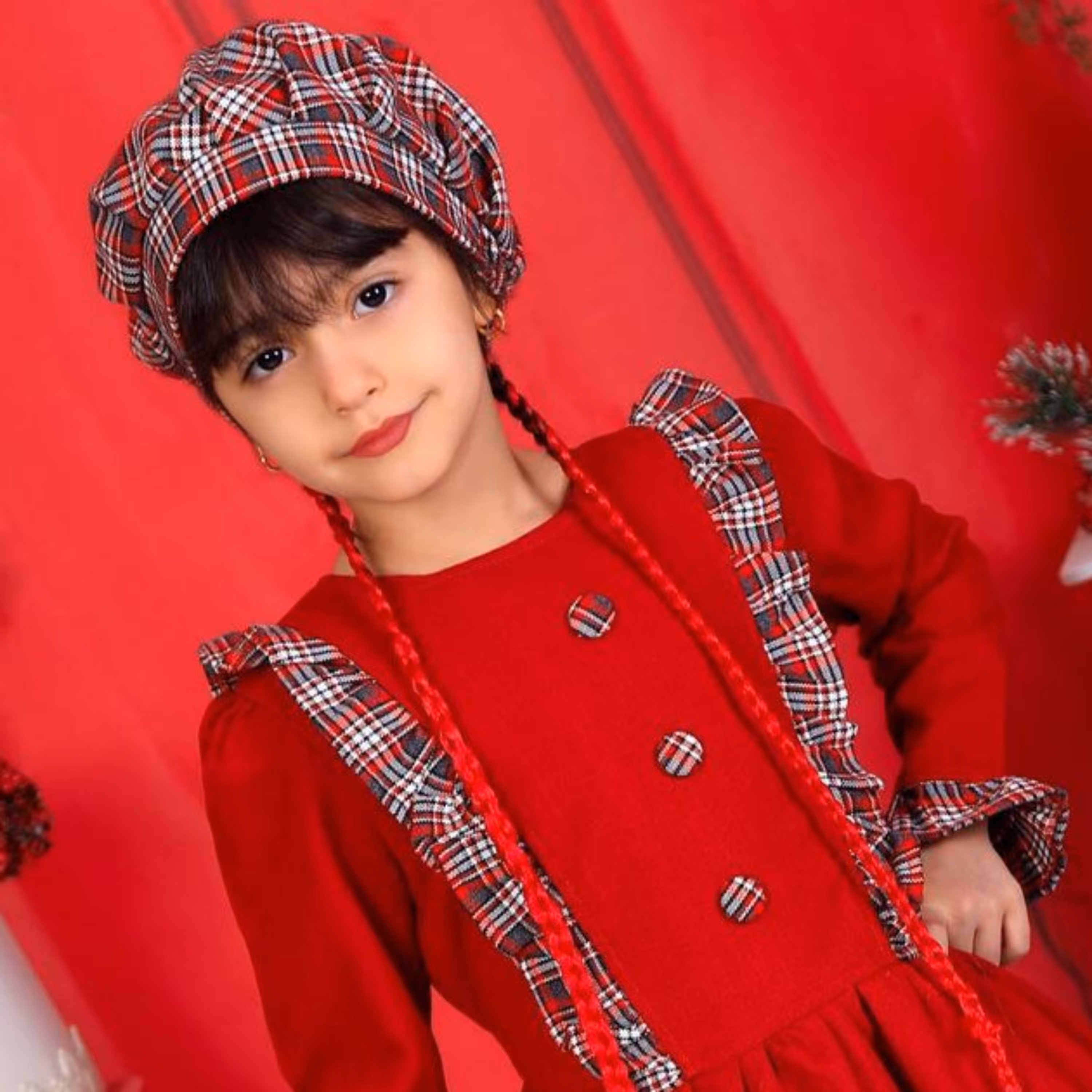 هدیه خاص تبدیل عکس ساده به عکس اتلیه ای باکیفیت باانتخاب تم مورد نظرشما