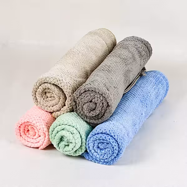 حوله استخری پولیشی
