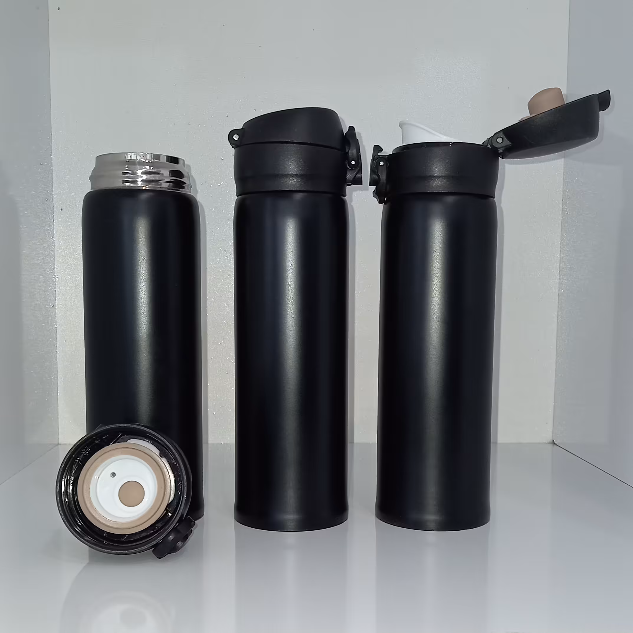 فلاسک یا تراول ماگ  وکیوم 500 میل وارداتی دارای آسان نوش و قفل درب دمنوش ساز  بطری دمنوش  قمقمه  نگهدارنده