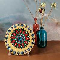 طرح سنتی زمینه کرمی نقاشی روی سفال رنگ اکرلیک قطر20cm قابل شستشوباآب سردوابر  جلا خورده وبراق