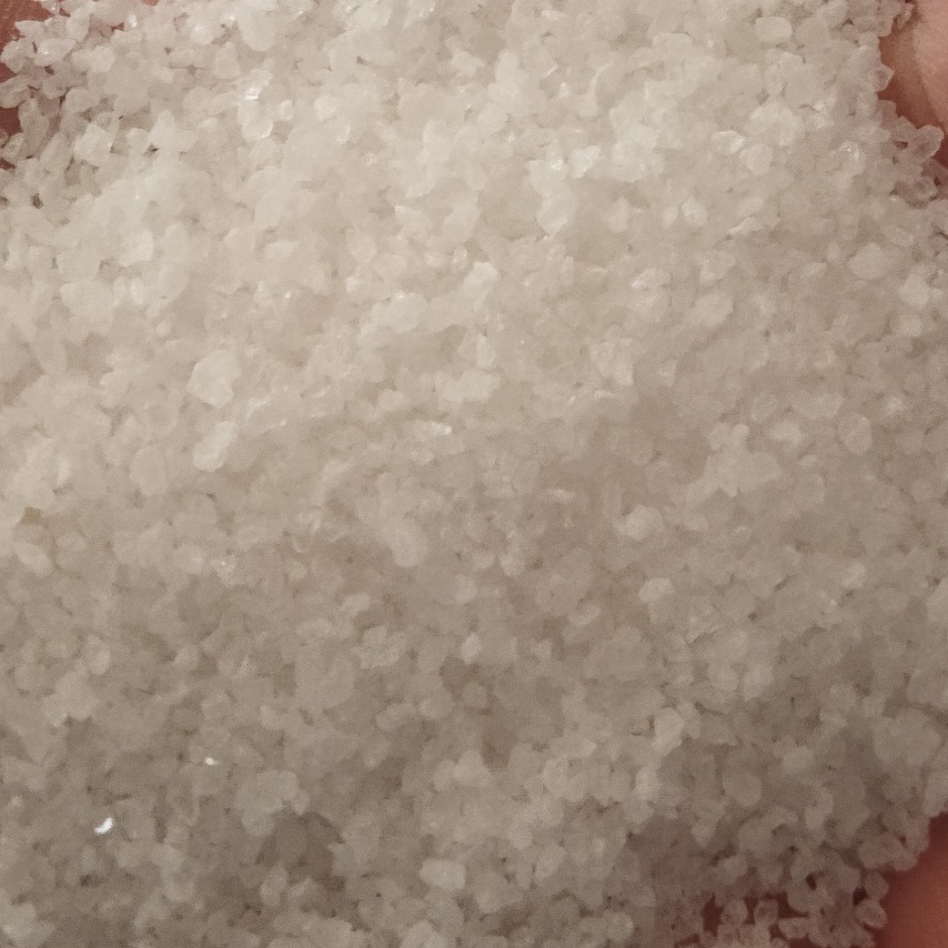دل نمک بیست وچهار کیلو دانه شکری دارای خلوص99.2مناسب مصرف روزانه وبه خصوص افراد دارای تیروئید پر کار