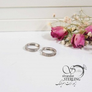گوشواره نقره با یک ردیف نگین