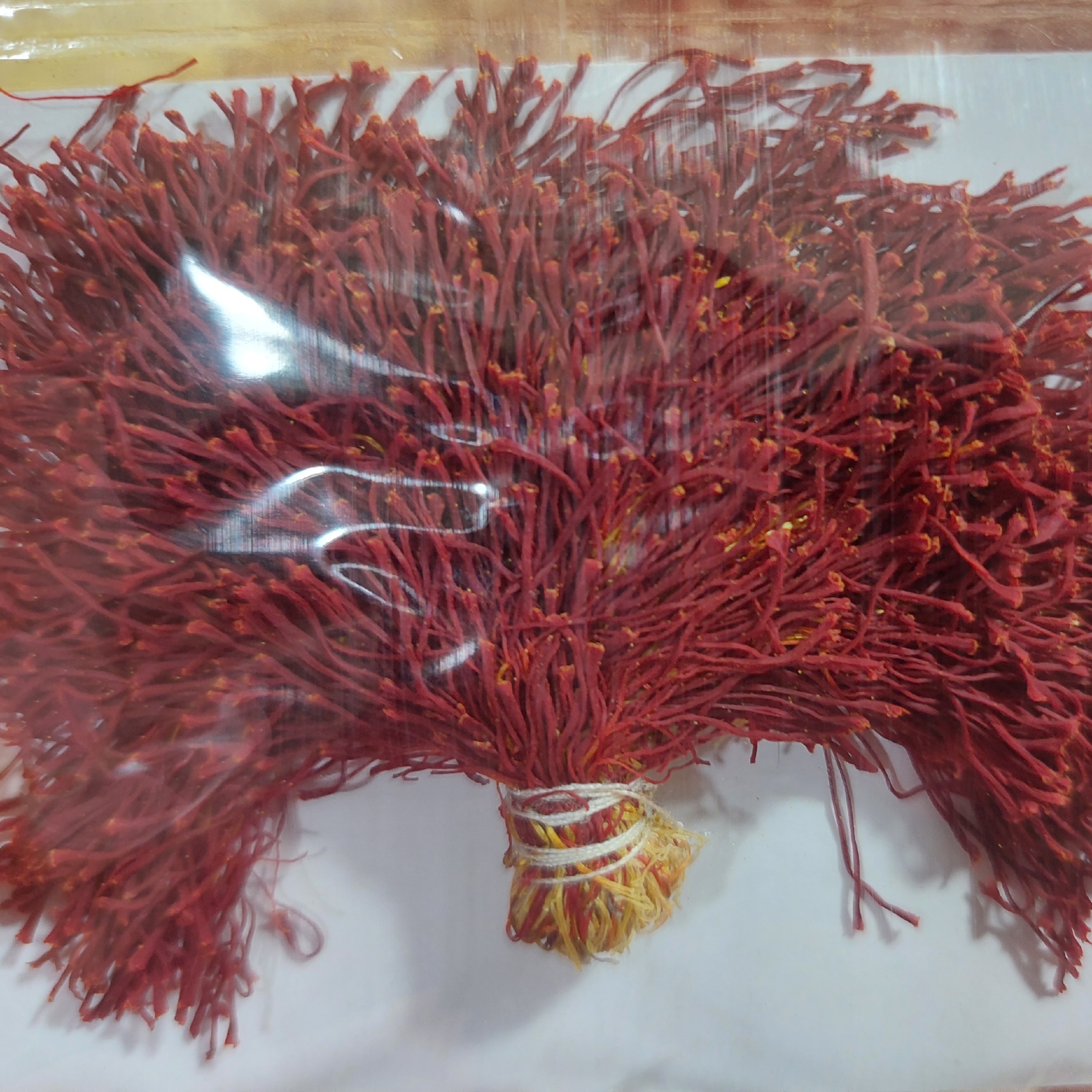 زعفران دختر پیچ اعلا یک مثقالی زعفران مشرق زمین