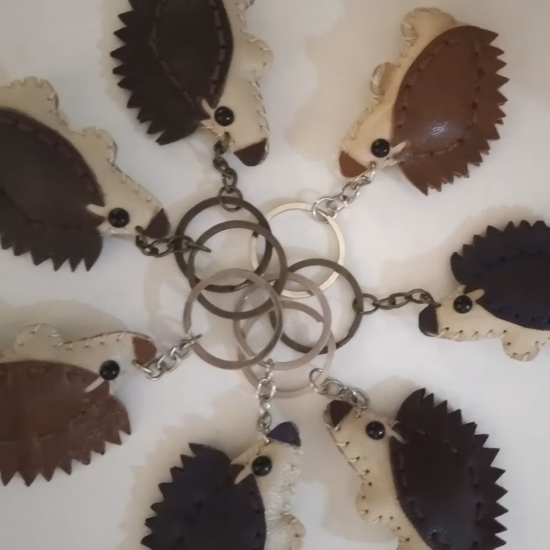 جاکلیدی جوجه تیغی چرم طبیعی دست دوز