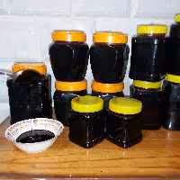 رب انار خانگی شهرضا یک ونیم کیلویی