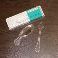 ذره بین و خط نگه دار