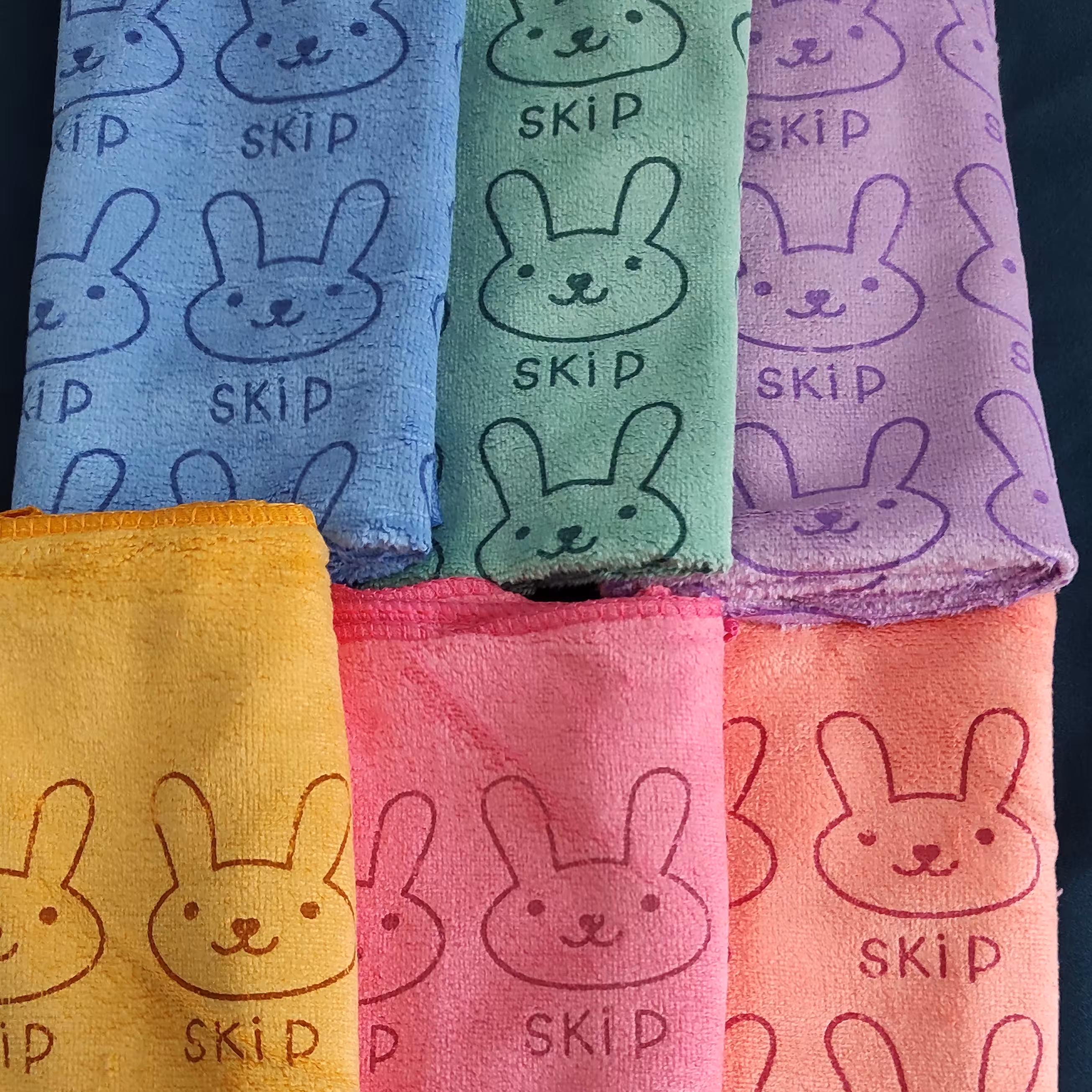 دستمال آشپزخونه 40در 40در دو طرح ساده و خرگوشی 