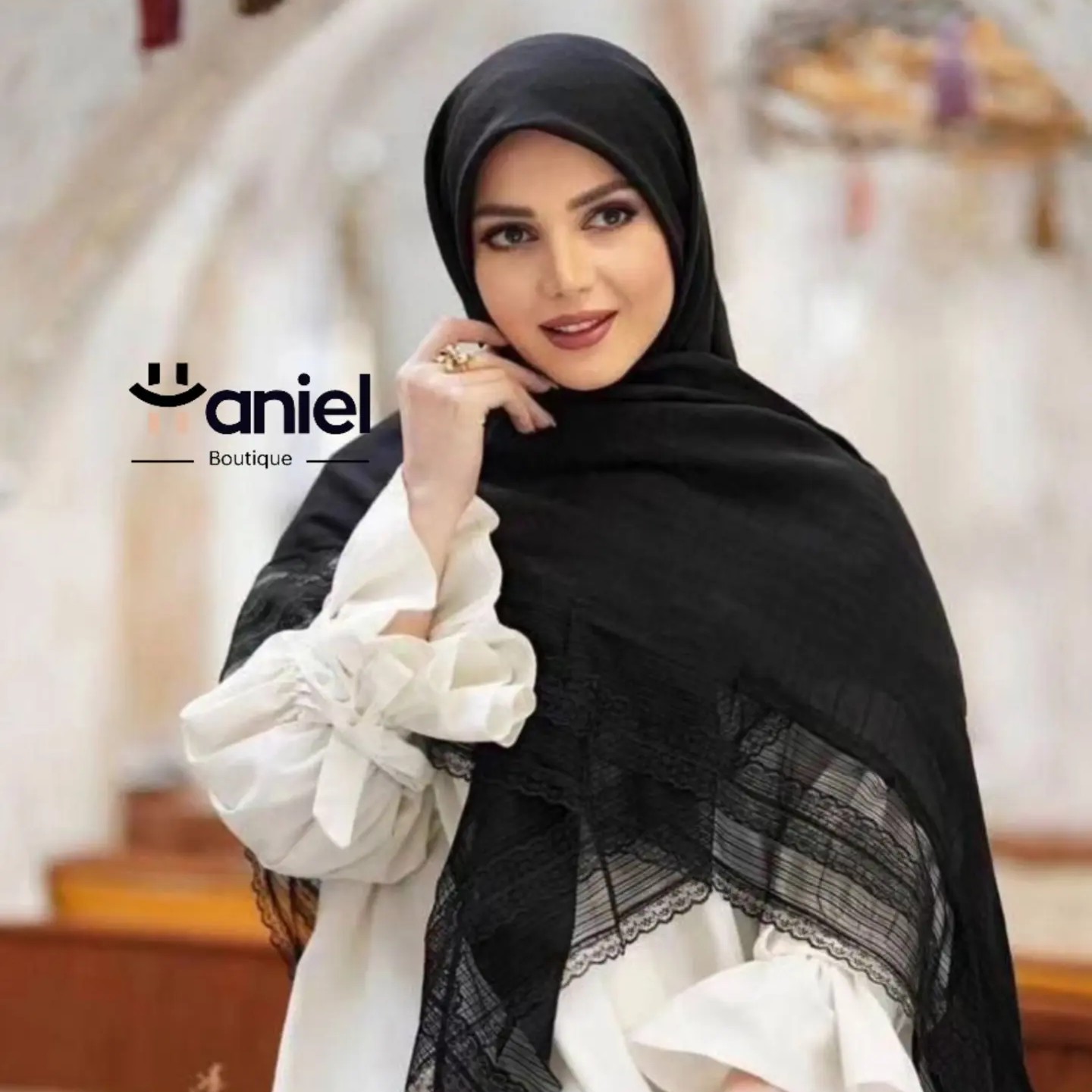 روسری مشکی دانتل دار نخی
