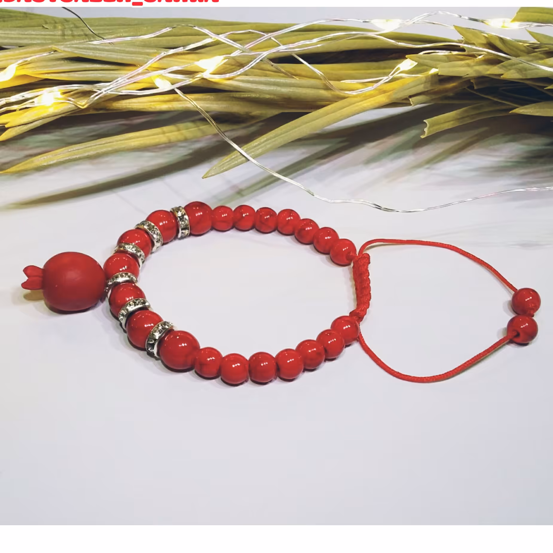 دستبند انار خمیری با سنگ قرمز با سنگ قرمز رگه دار 