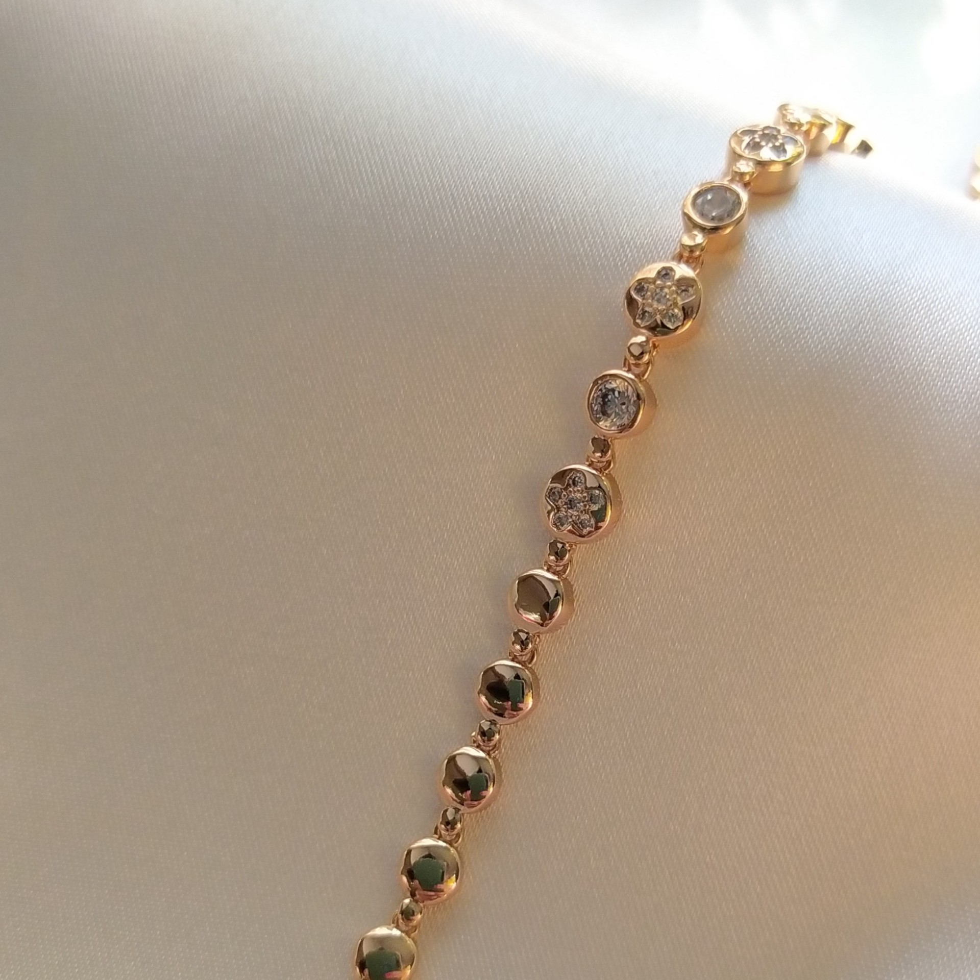 دستبند طلایی ژوپینگ 