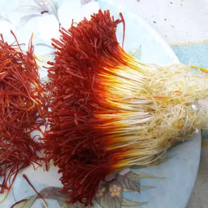 زعفران دختر پیچ 4.6 گرم اصل گناباد (با ماندگاری بالا)