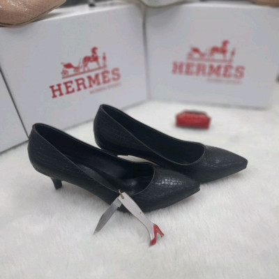 کفش شیک سنگی