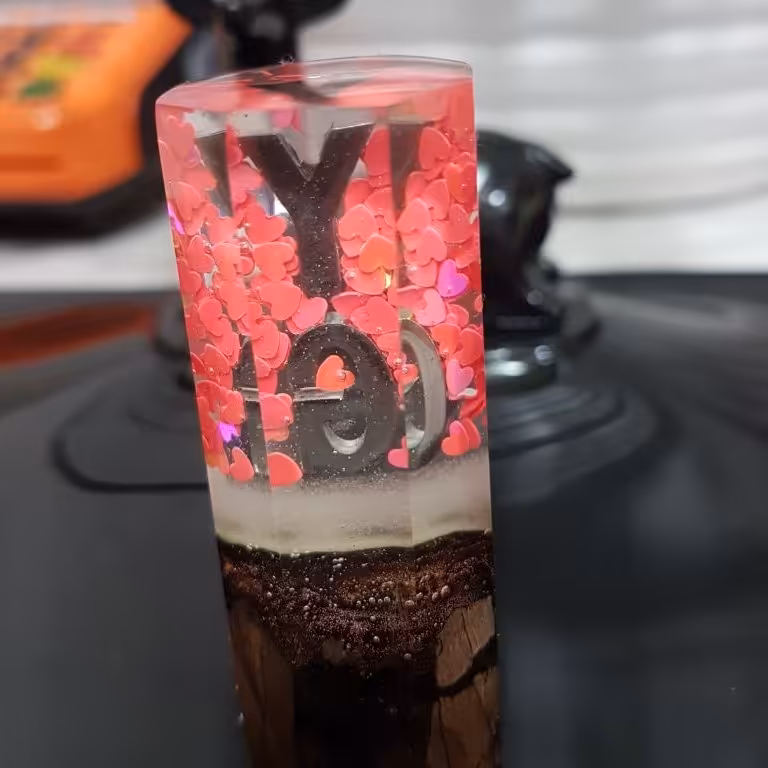 جاکلیدی از جنس رزین