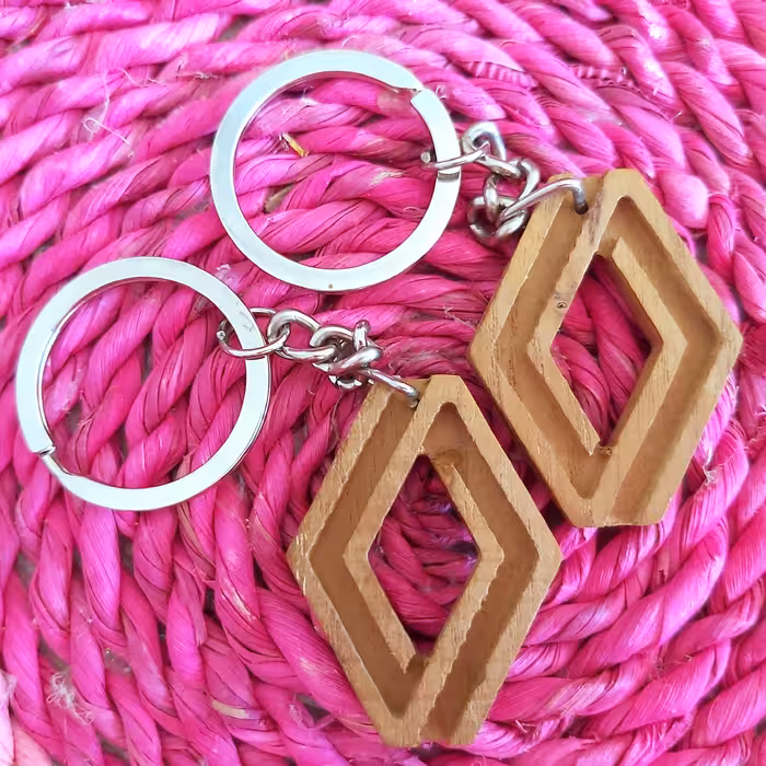 جاسوییچی خودرو  رنو با چوب توت سبک  خوش دست